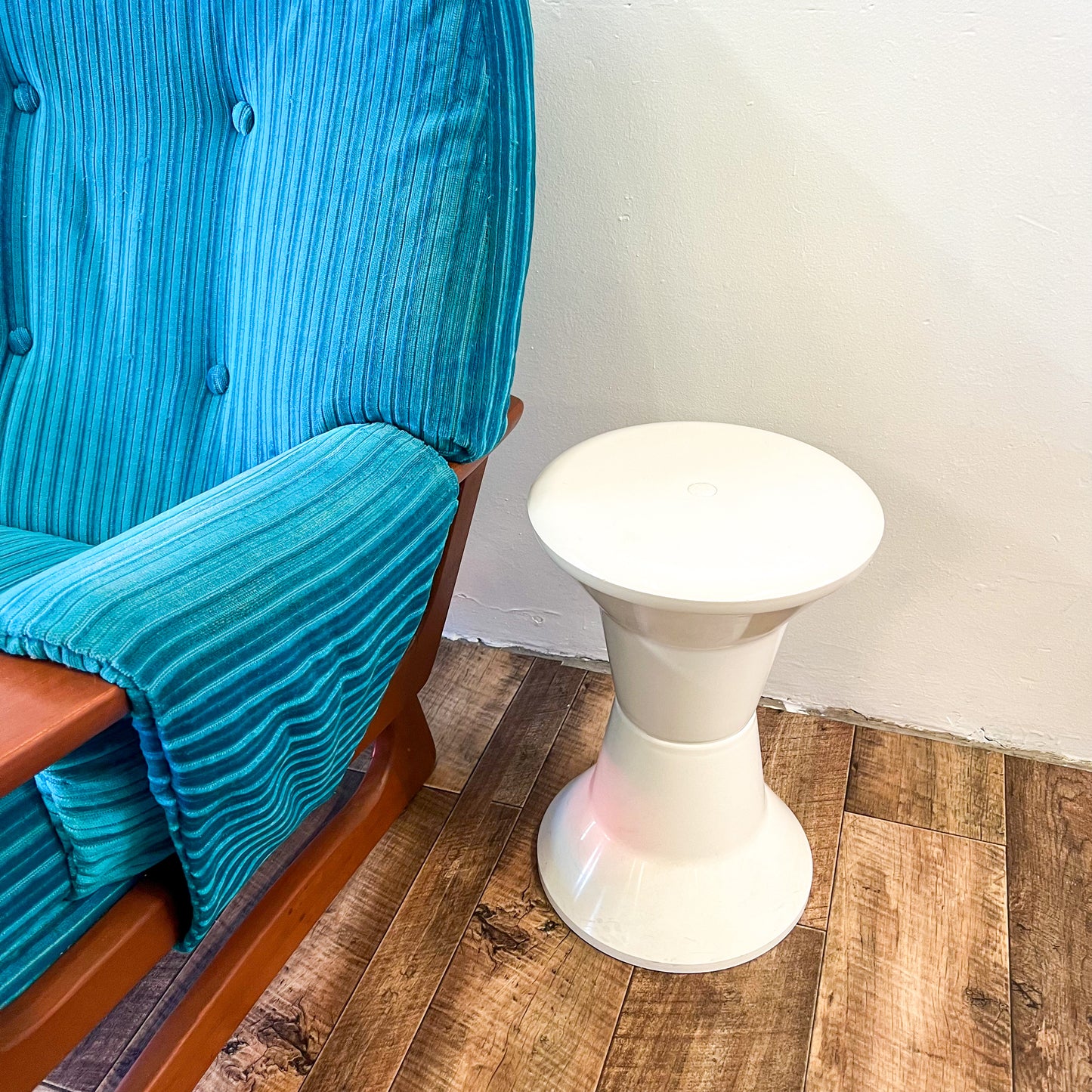 Sleigh Base Blue Striped Single Chair