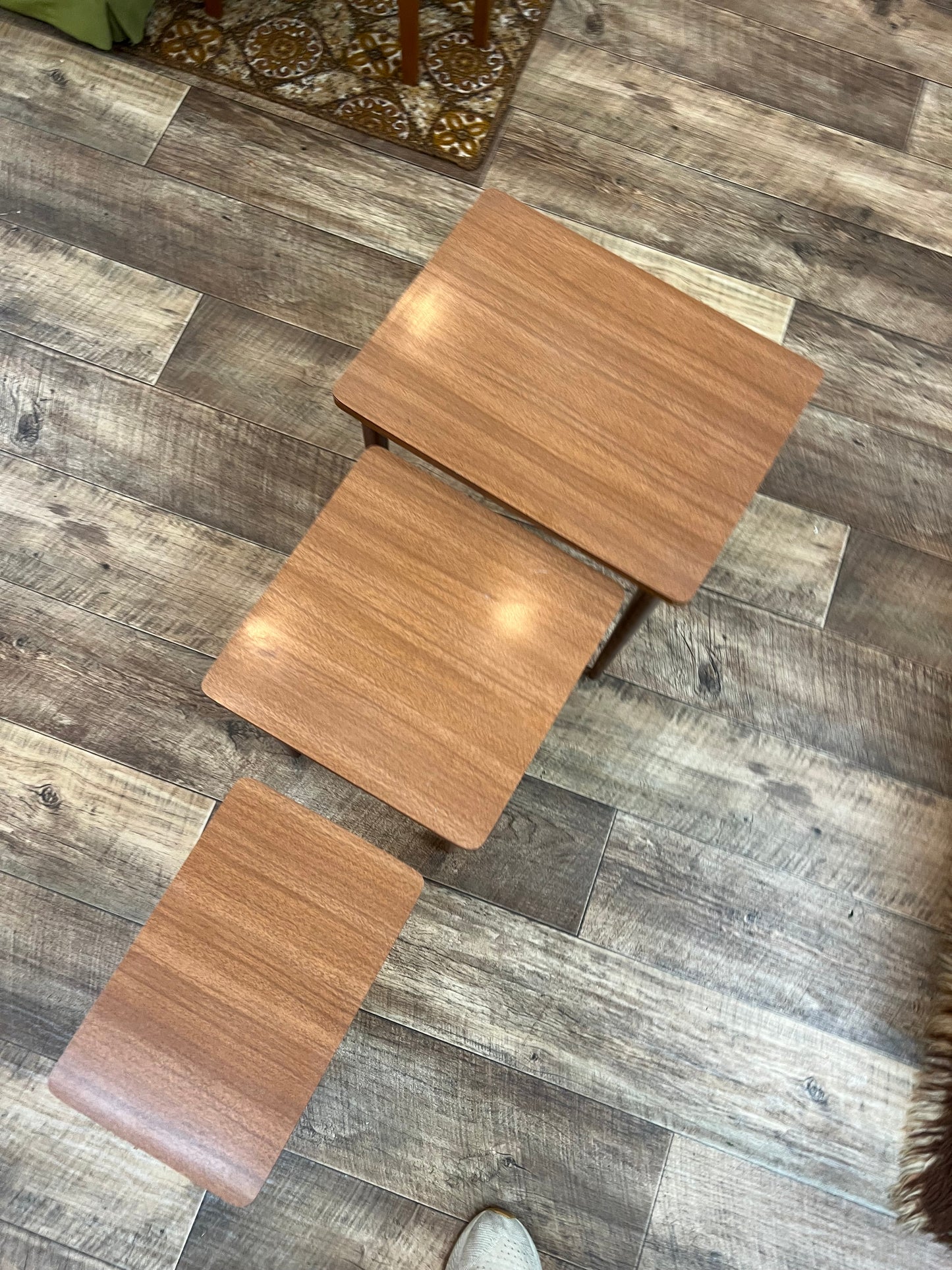 Nesting Table set of 3
