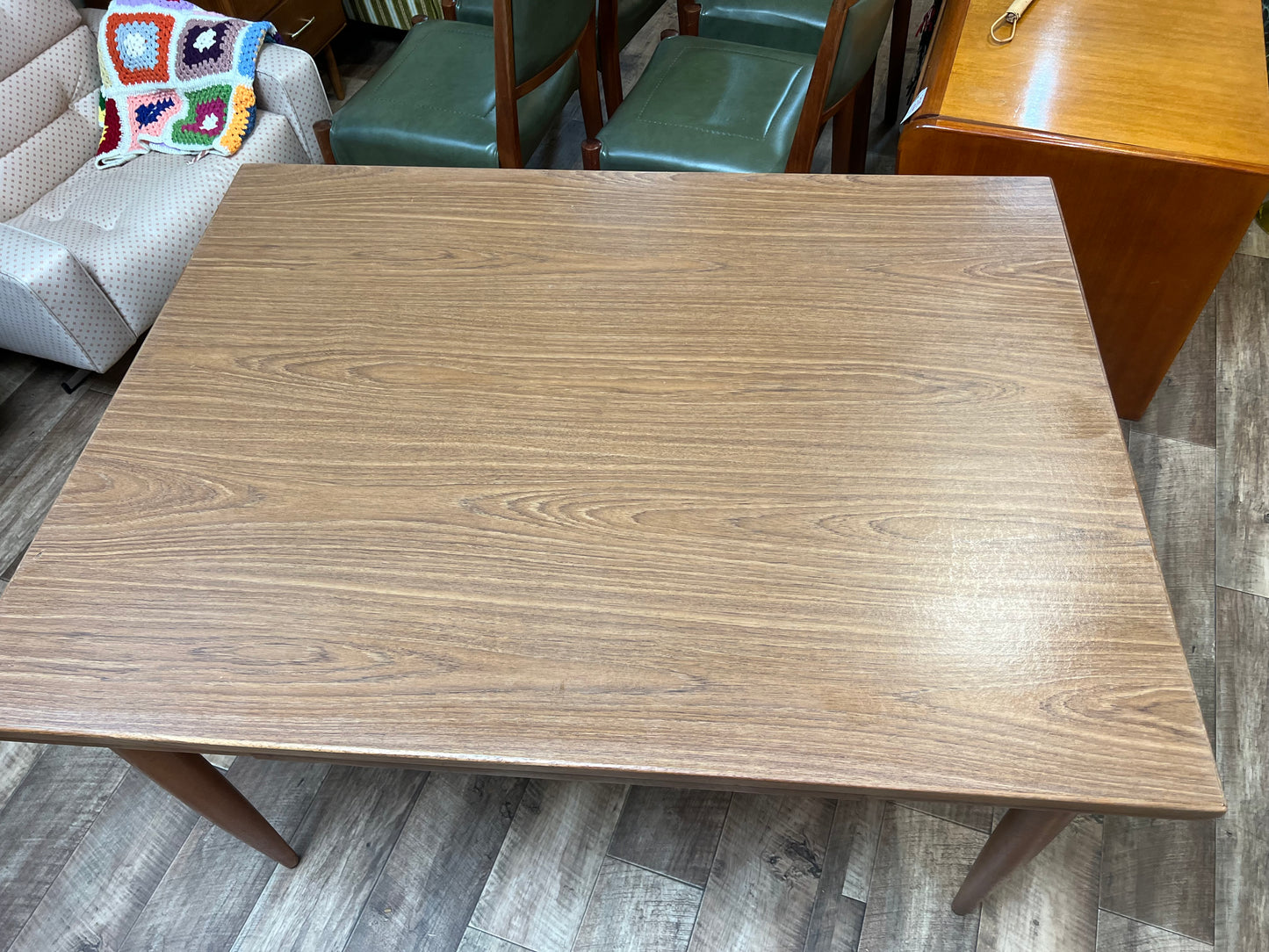 Chatley Draw Leaf Extendable Dining Table