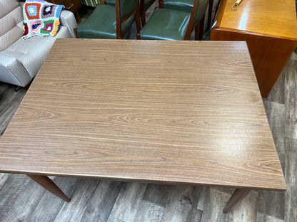 Chatley Draw Leaf Extendable Dining Table