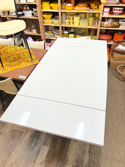 Extendable Laminate Dining Table – White Woodgrain