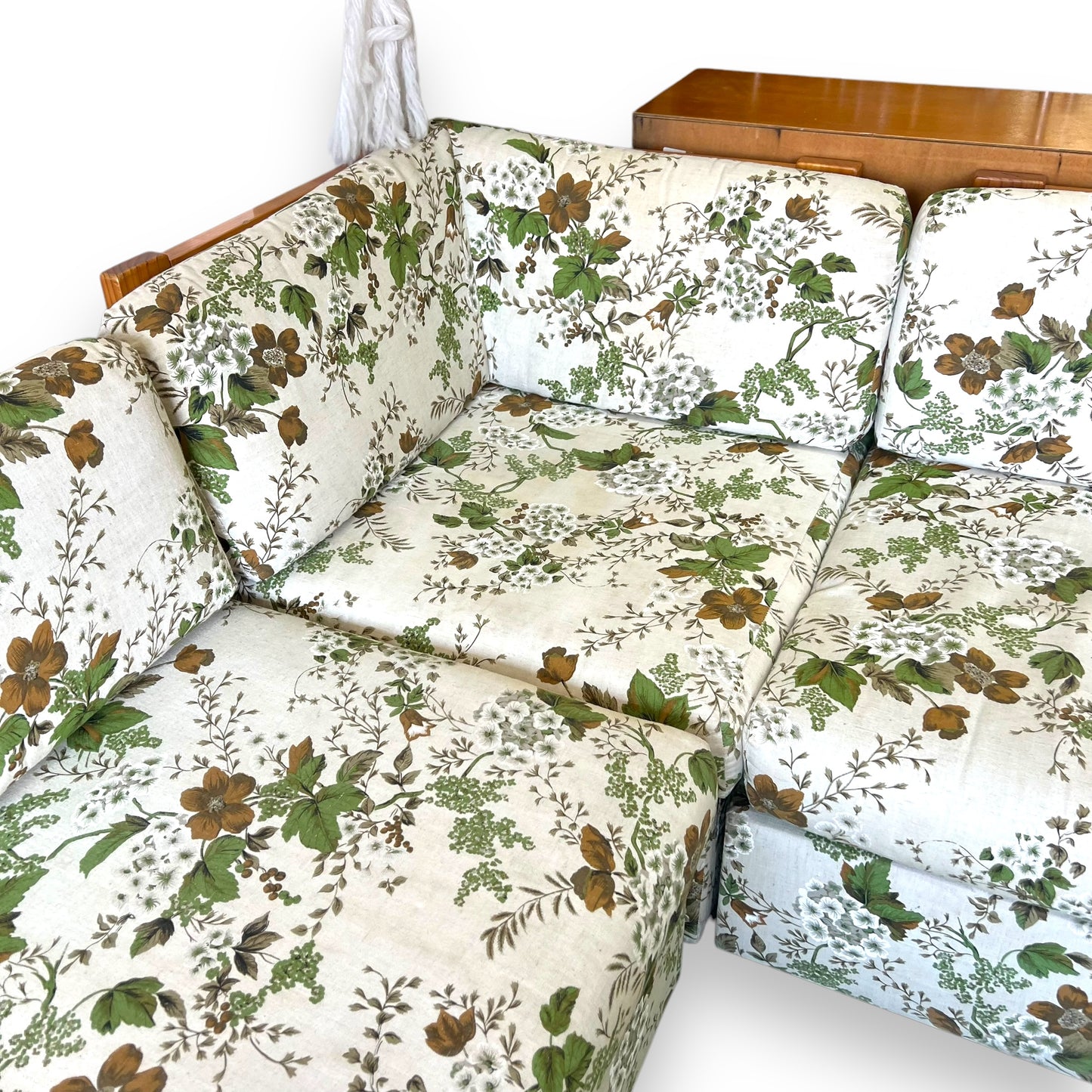 5-Piece Modular Lounge – Pine Wood Frame & Floral Upholstery