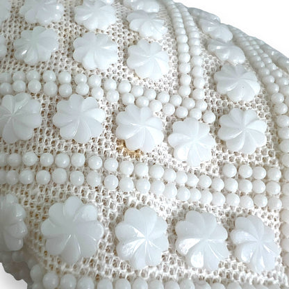Vintage white Beaded Purse with silver metal clasp and short chain handle