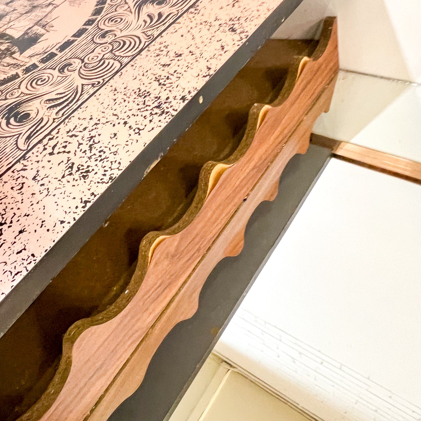 Cooks Endeavour ship copper coloured sliding internal bar coffee table