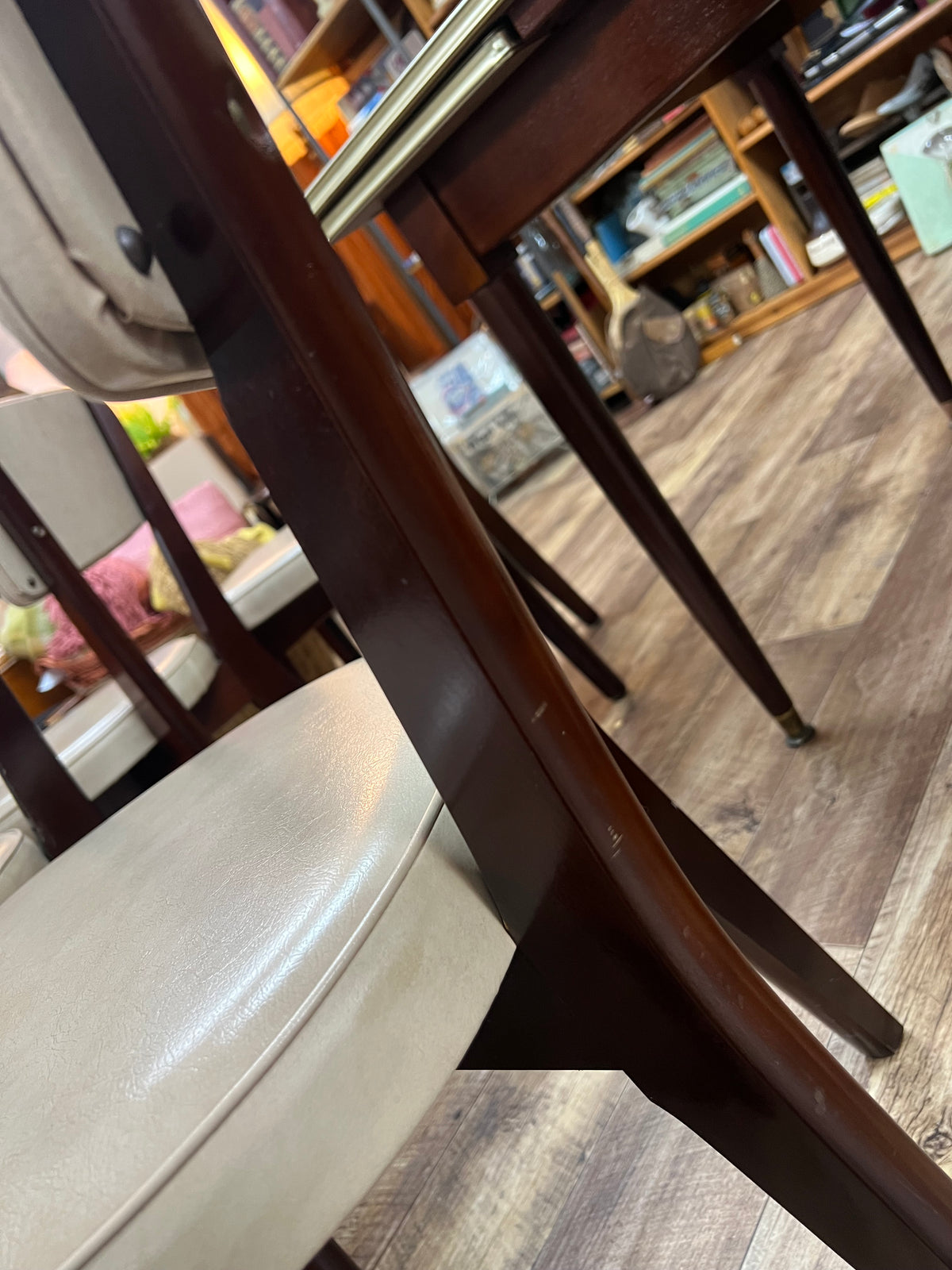 Set of 4 Dining Chairs – Cream Vinyl & Rosewood-Toned Timber