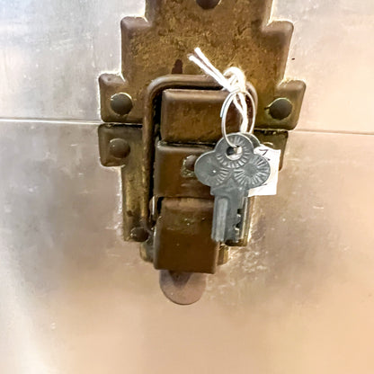 Aluminium Travel Trunk with Keys