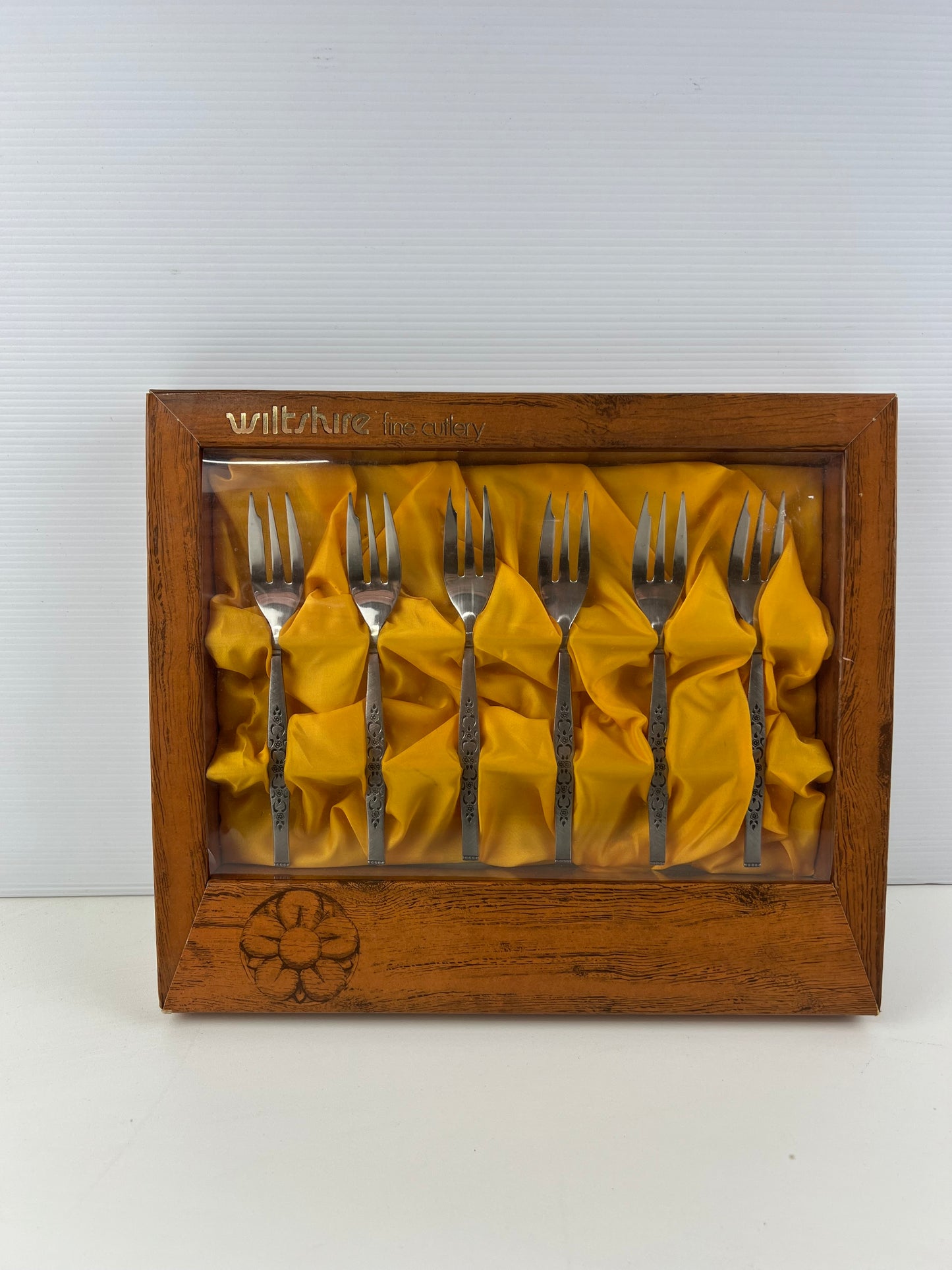 Wiltshire Dessert Fork Set in Box