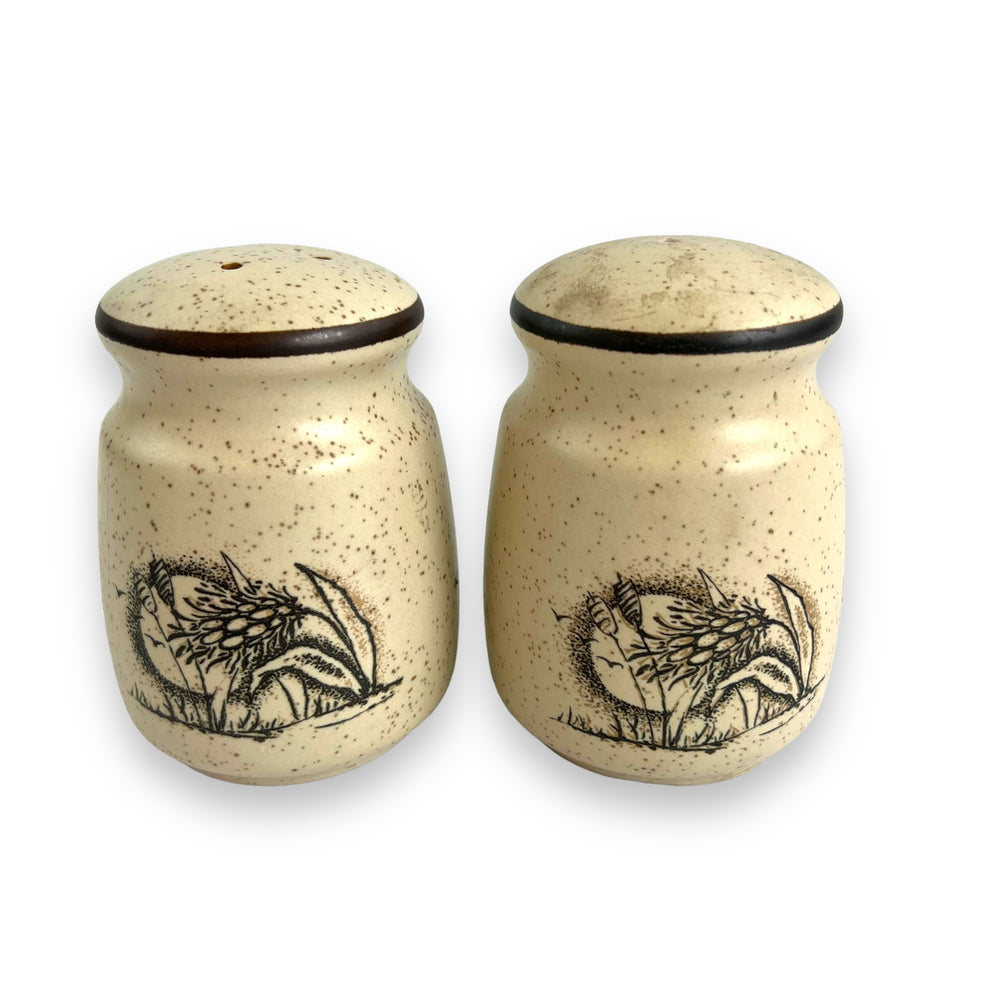 Speckled wheat art salt and pepper shaker set Southside Collector