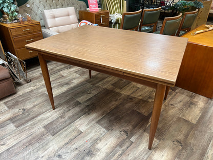 Chatley Draw Leaf Extendable Dining Table