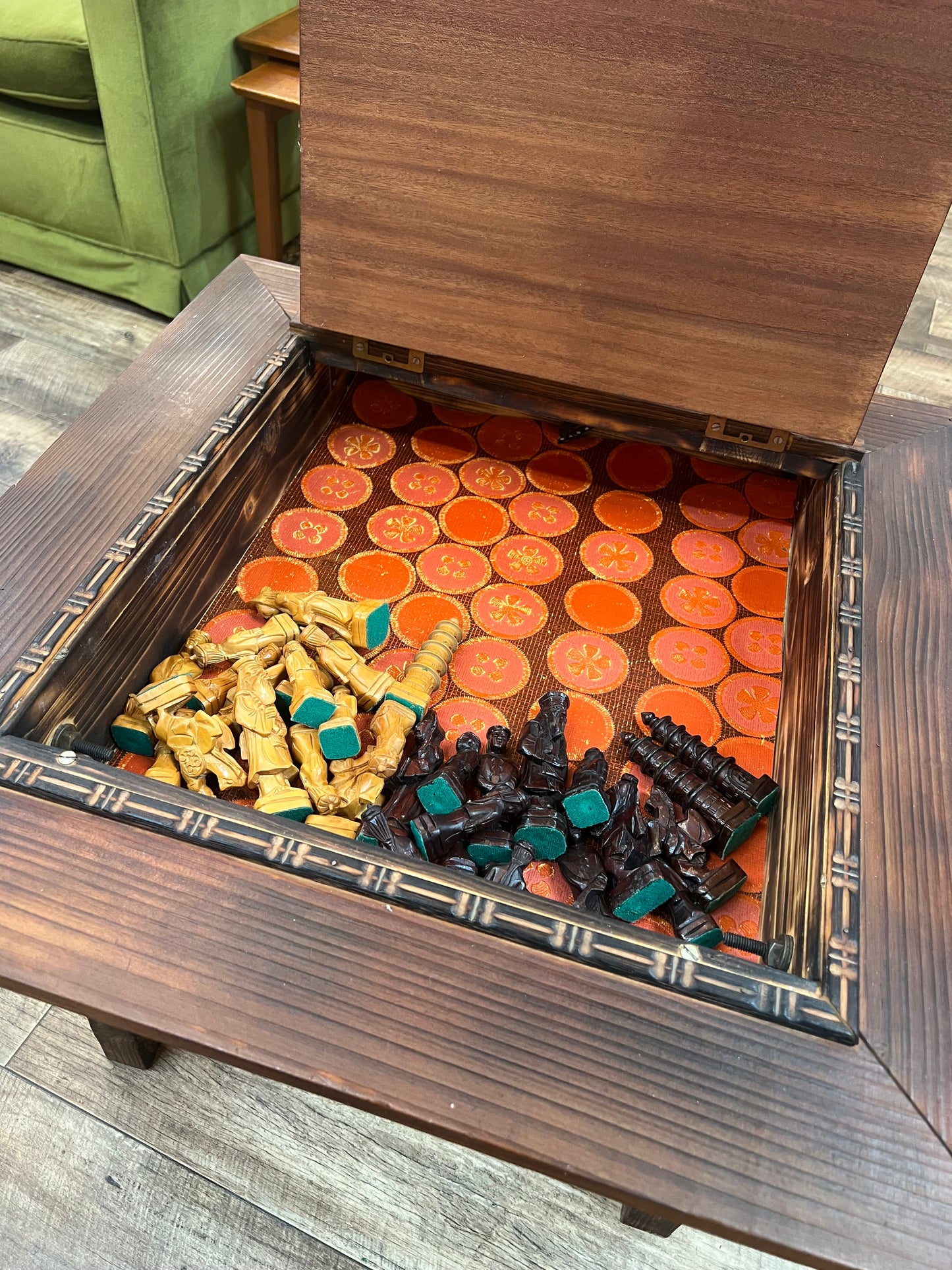 Timber Chess / Games Coffee Table with Hidden Storage Compartment & Lamp