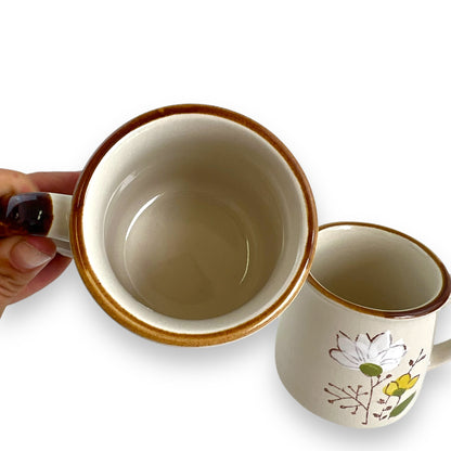 White & Yellow Flower Mug Set of 2