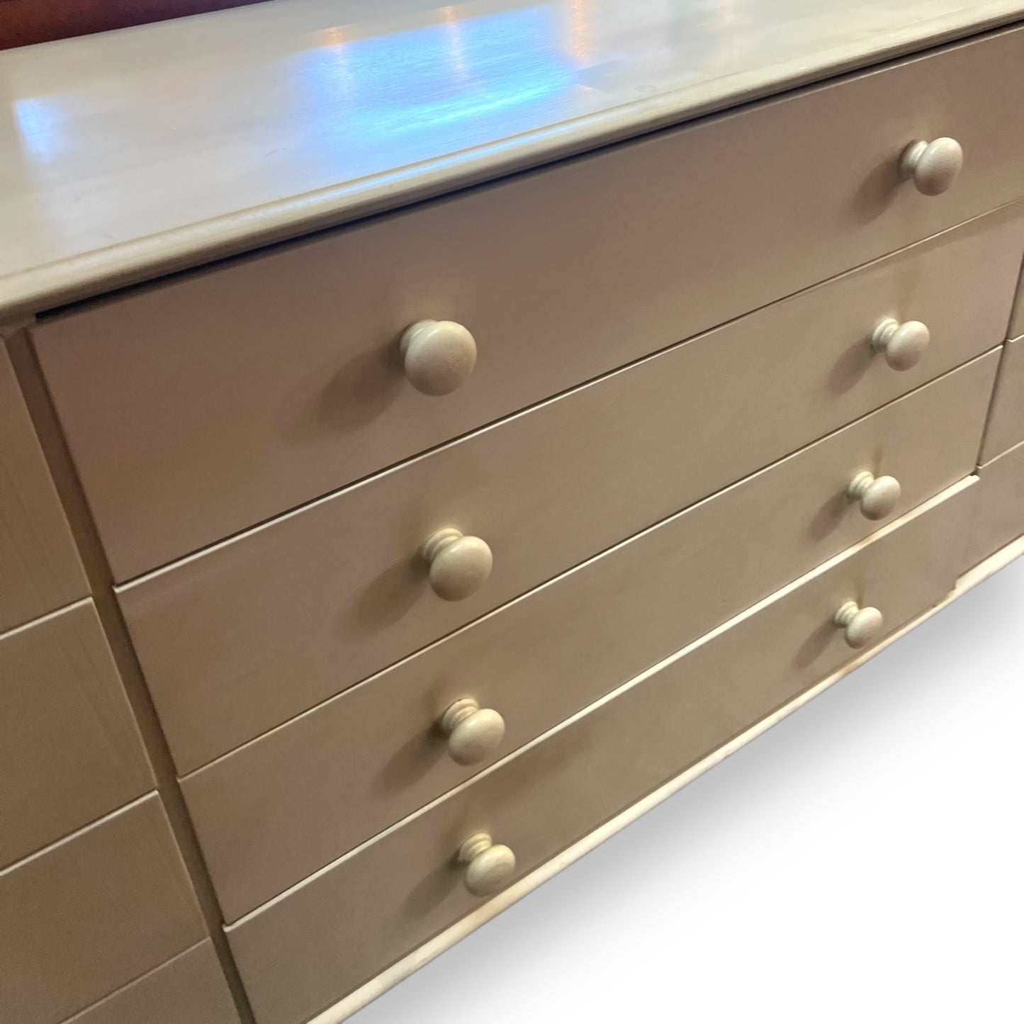 Alrob 12-Drawer white Chest of drawers