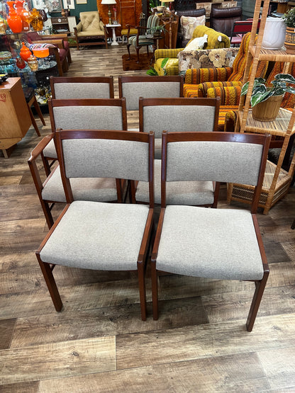 Parker Mid Century Teak Dining Chairs – Set of 6 (2 Carvers + 4 Chairs)