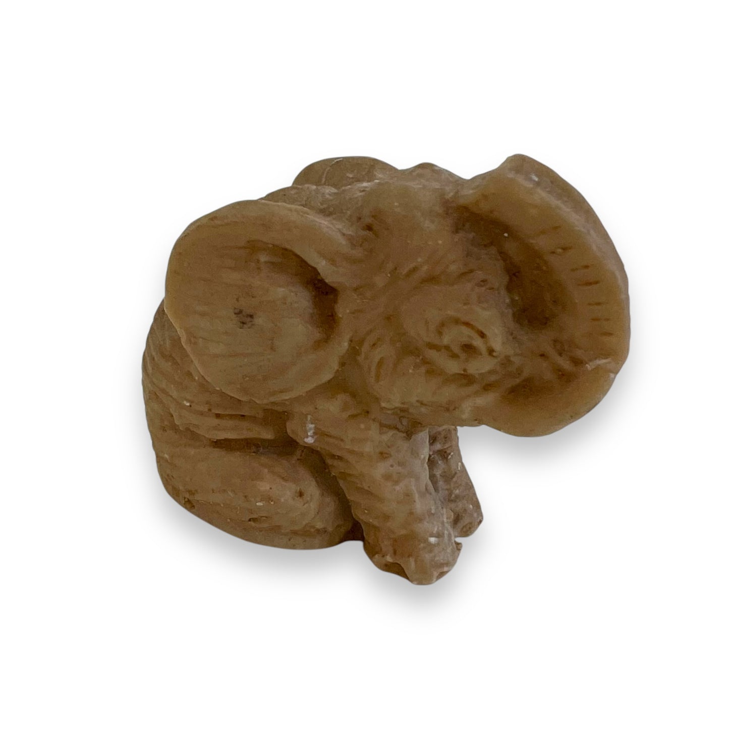Sitting elephant ornament statue
