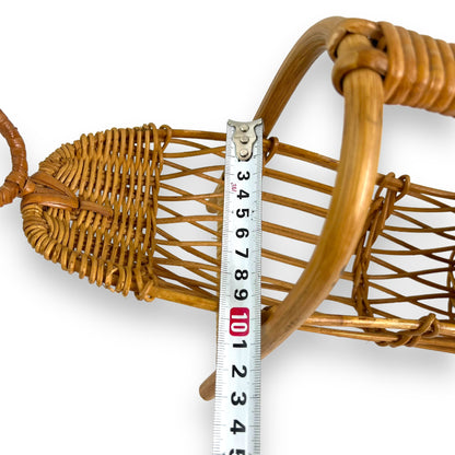 Wicker bottle holder