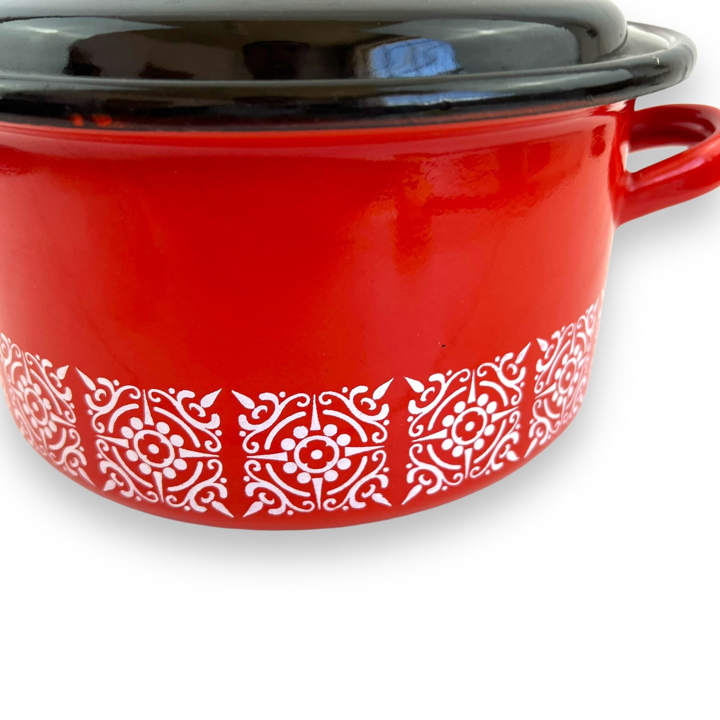 Enamel Double Handle Cooking Pot red, black and white