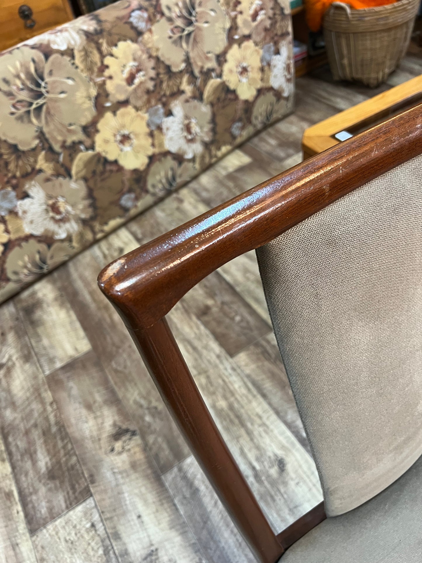 Parker Furniture Mid-Century T-Back Dining Chairs – Set of 4