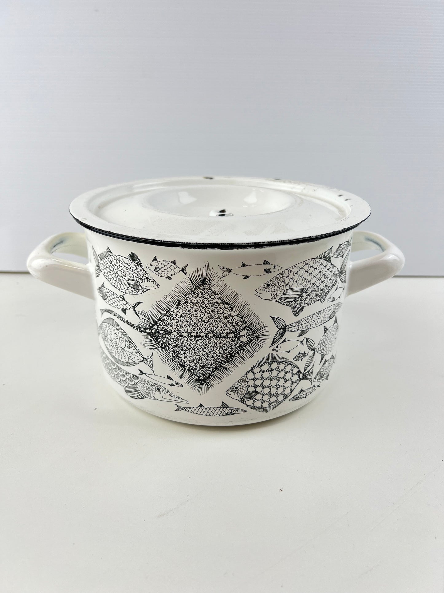 Finel Finland ‘Neptun’ Enamel Lidded Pot – Fish Pattern