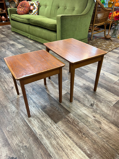 Mid Century Nesting Table Set of 2