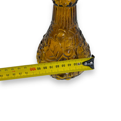 Amber Glass Decanter with Stopper – Textured Grapes & Vine Motif