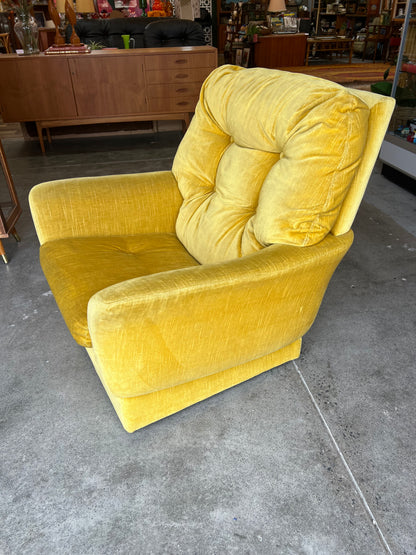 Fler Yellow Velvet Single Lounge Chair
