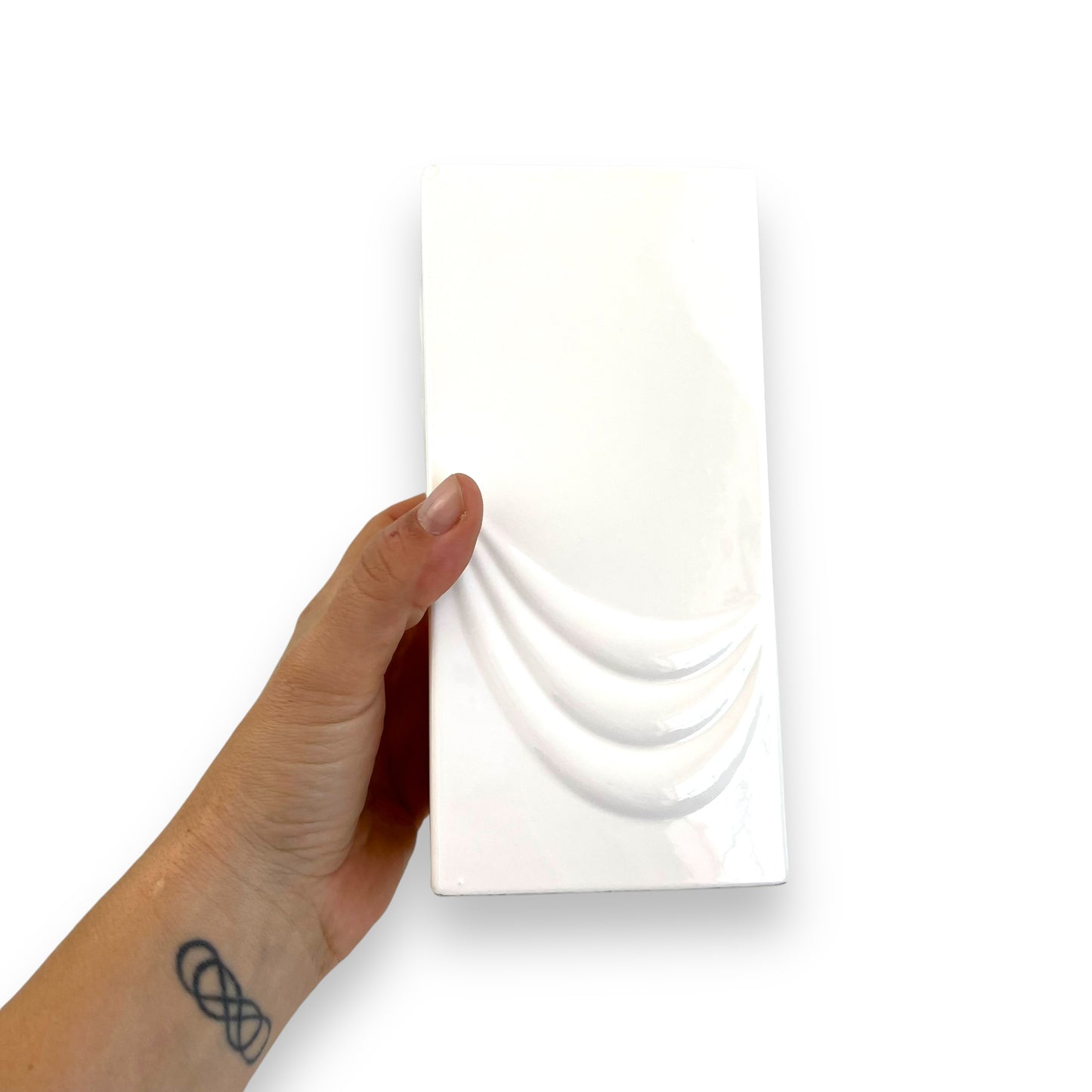 White rectangle vase with arch stripe pattern