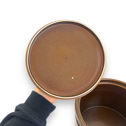 Wedgwood Dark Brown Round Lidded Baking Dish Pot