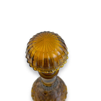 Amber Glass Decanter with Stopper – Textured Grapes & Vine Motif