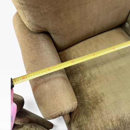 1. Green Fler Lounge chair