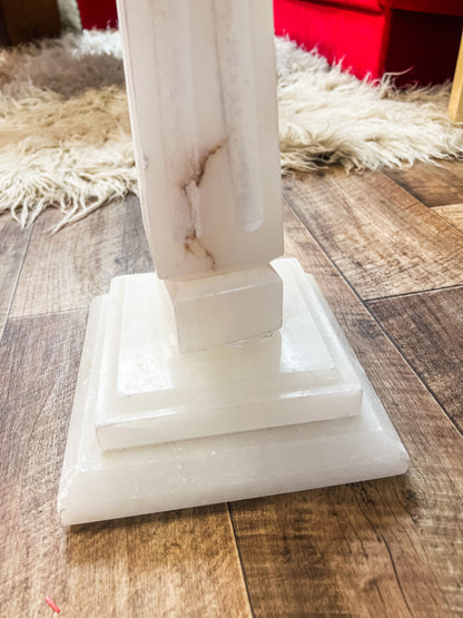 Alabastor Pedestal Side Table with Brass Detail