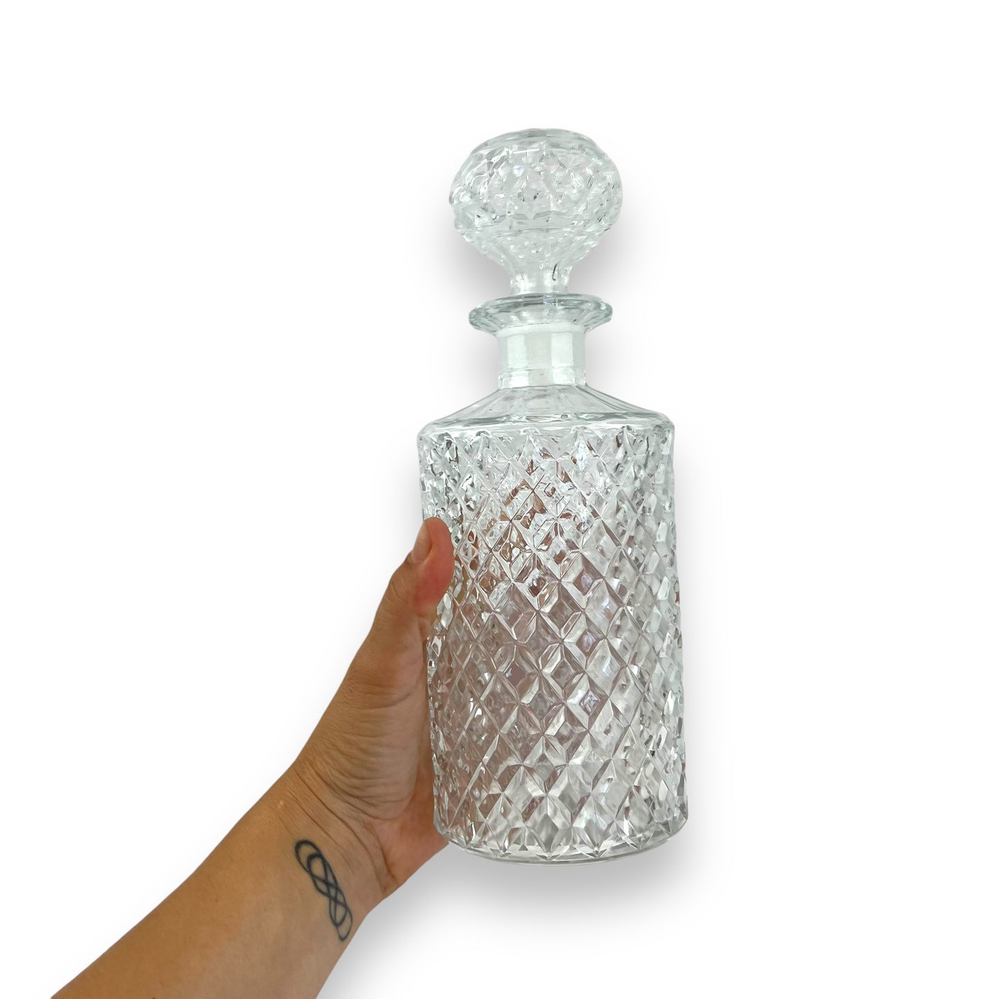 Vintage Cut Glass Decanter with Stopper – Diamond Pattern – Elegant Barware