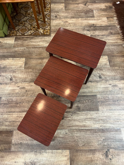 Nesting Table set of 3