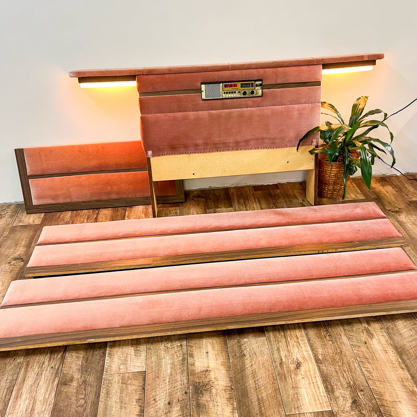 Pink Single Retro Radio Bedframe
