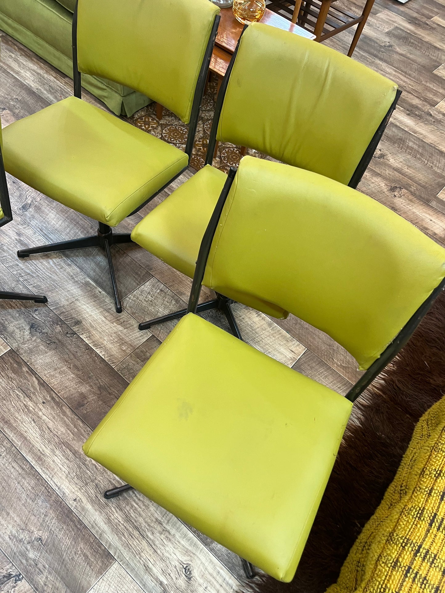 Set of 4 Vintage Lime Green Swivel Dining Chairs on Steel Base