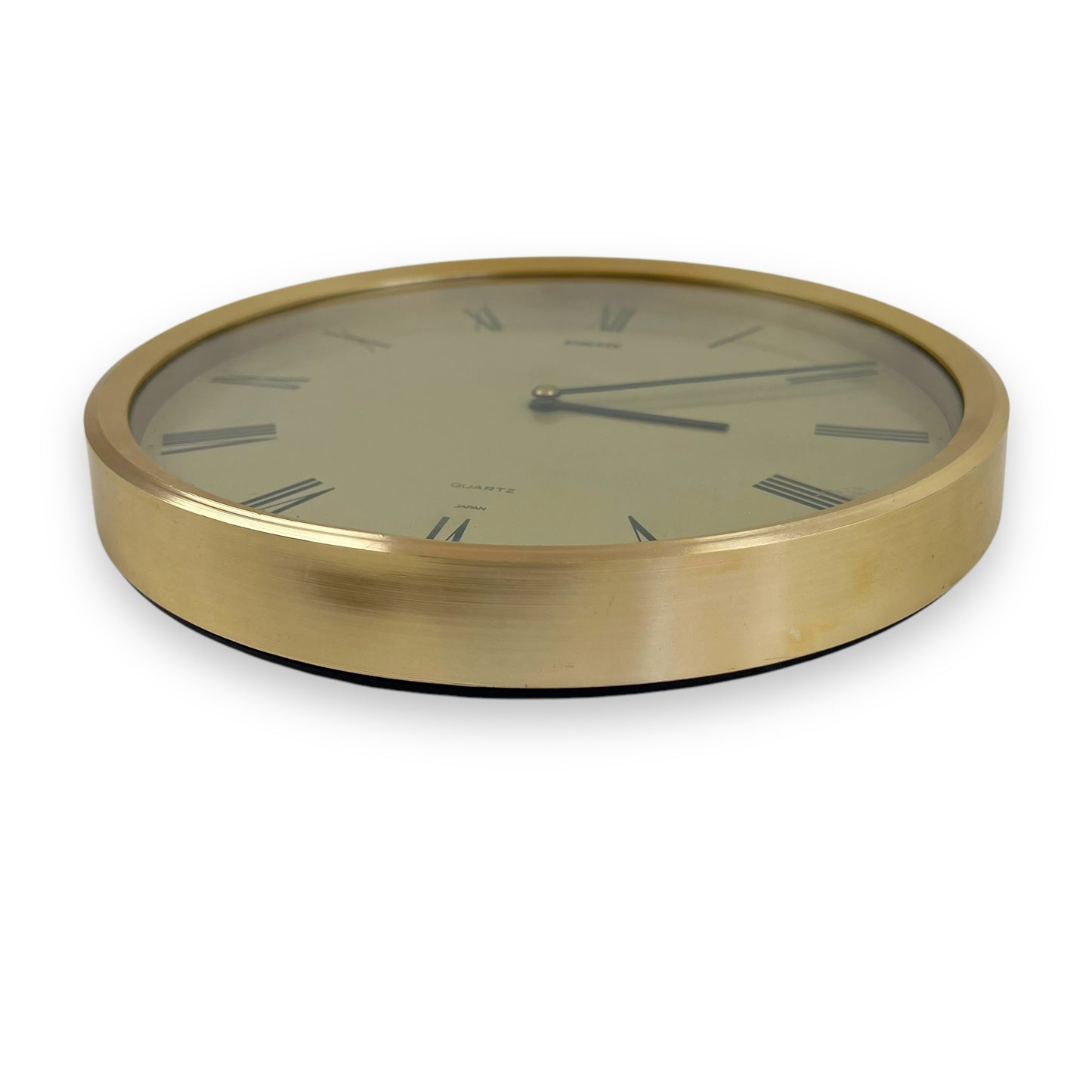 Equity Quartz Japan Clock