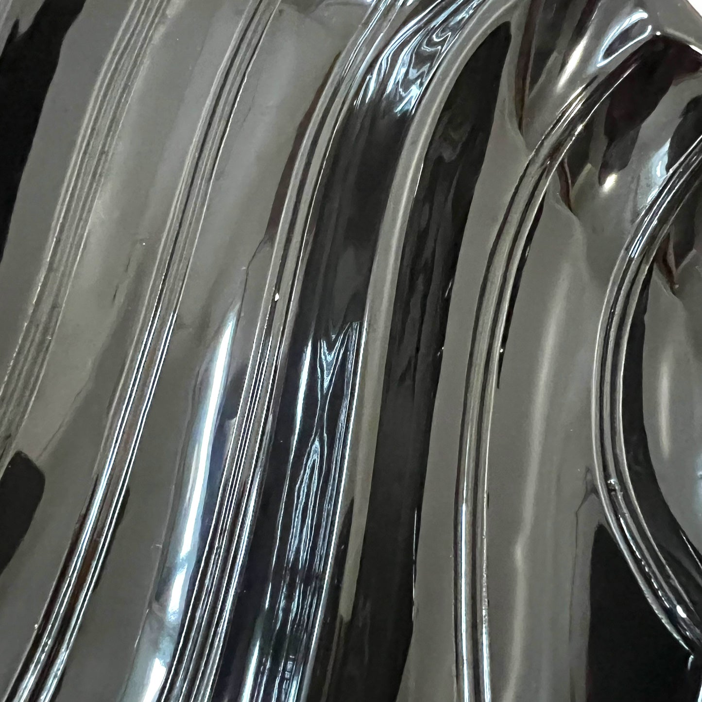 Black Shell-Shaped Serving Platter