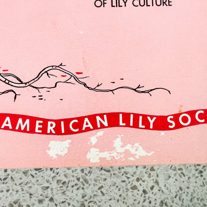 Let’s grow lilies soft book pamphlet handbook. The North American Lily Society 1984 USA