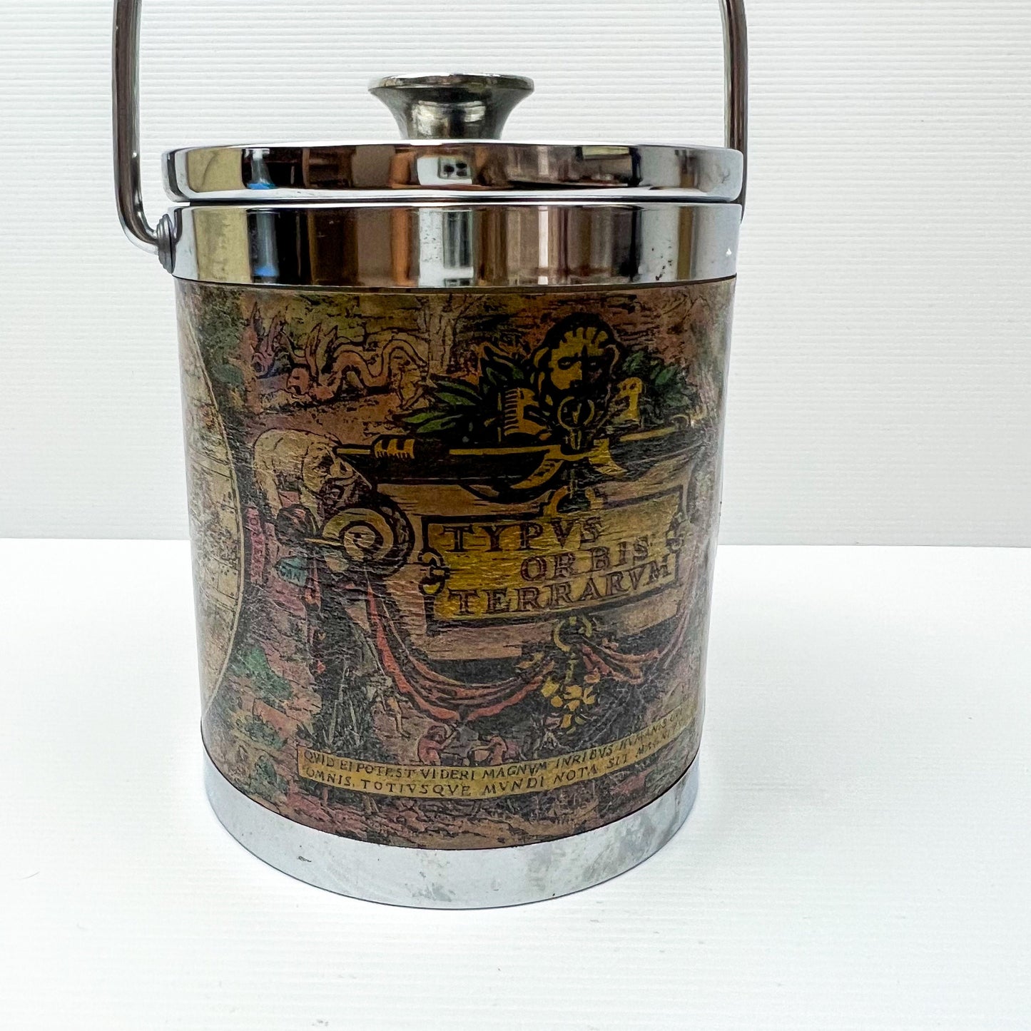 Map pattern ice bucket