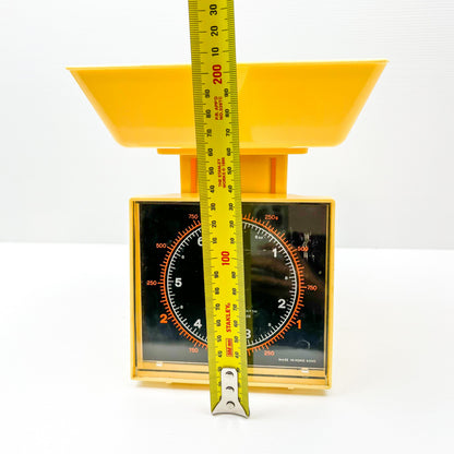 Retro yellow plastic kitchen scales - Made in Hong Kong