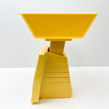 Retro yellow plastic kitchen scales - Made in Hong Kong