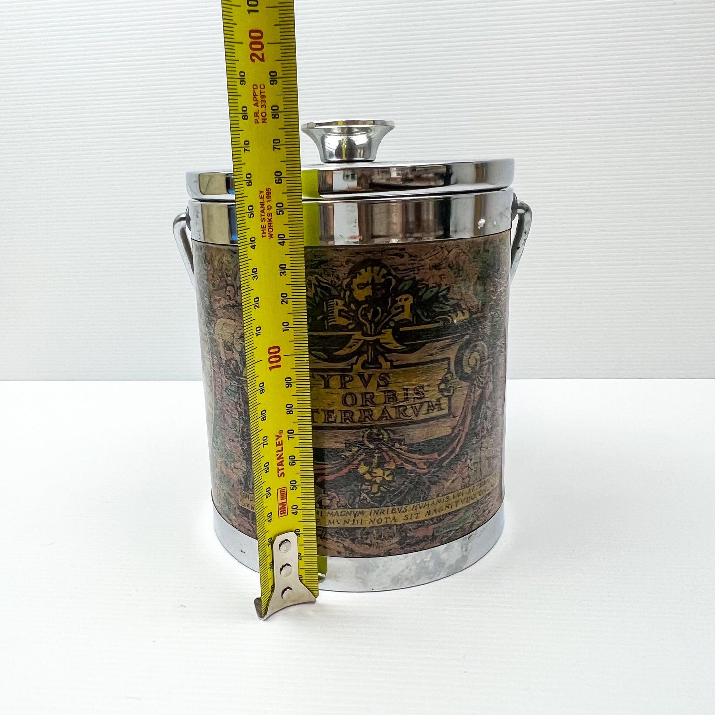 Map pattern ice bucket