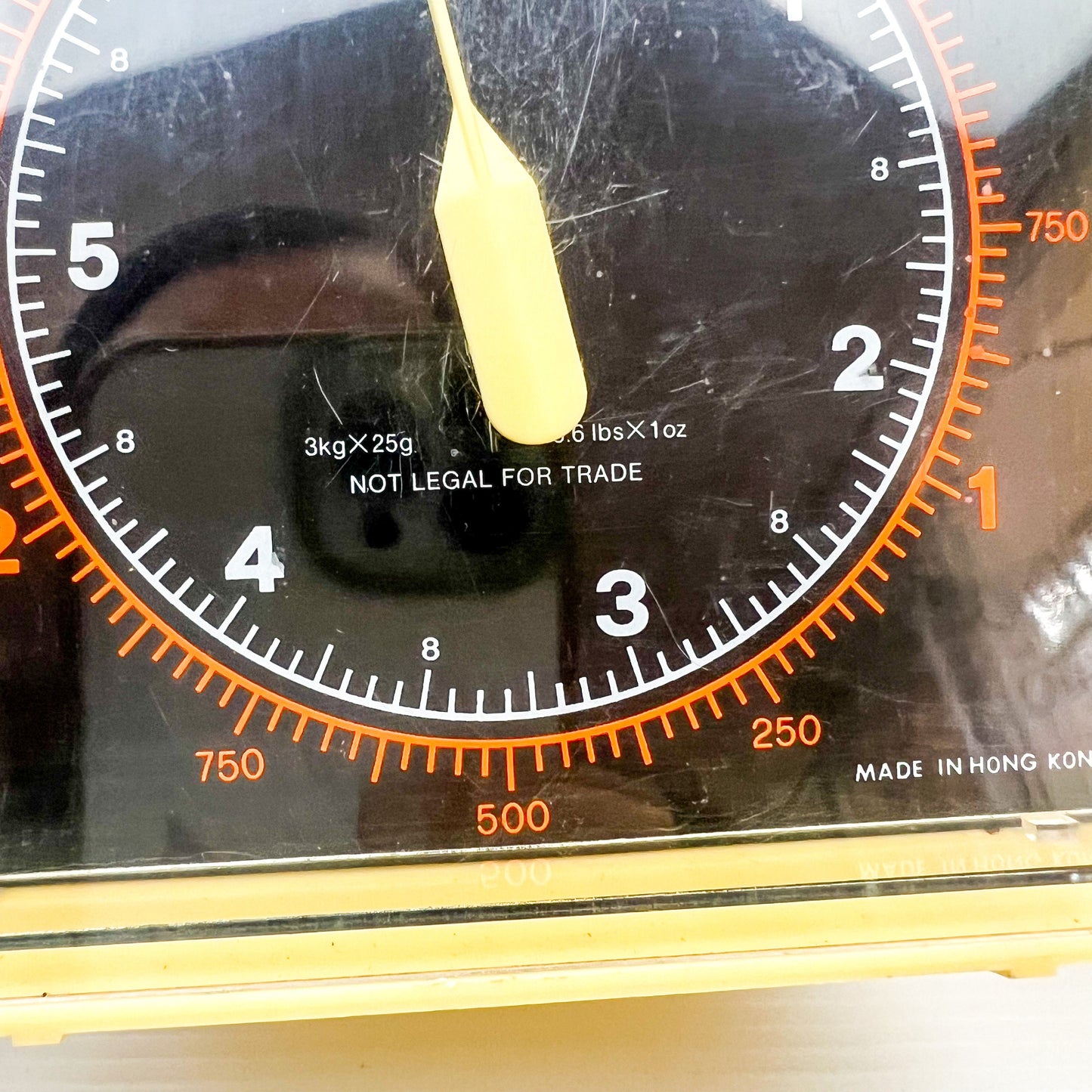 Retro yellow plastic kitchen scales - Made in Hong Kong