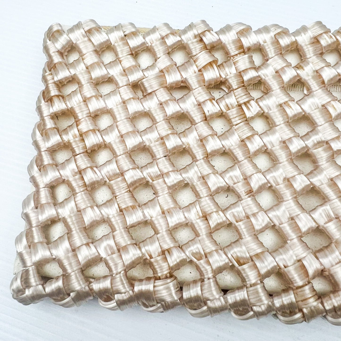 Vintage woven creamy white clutch bag