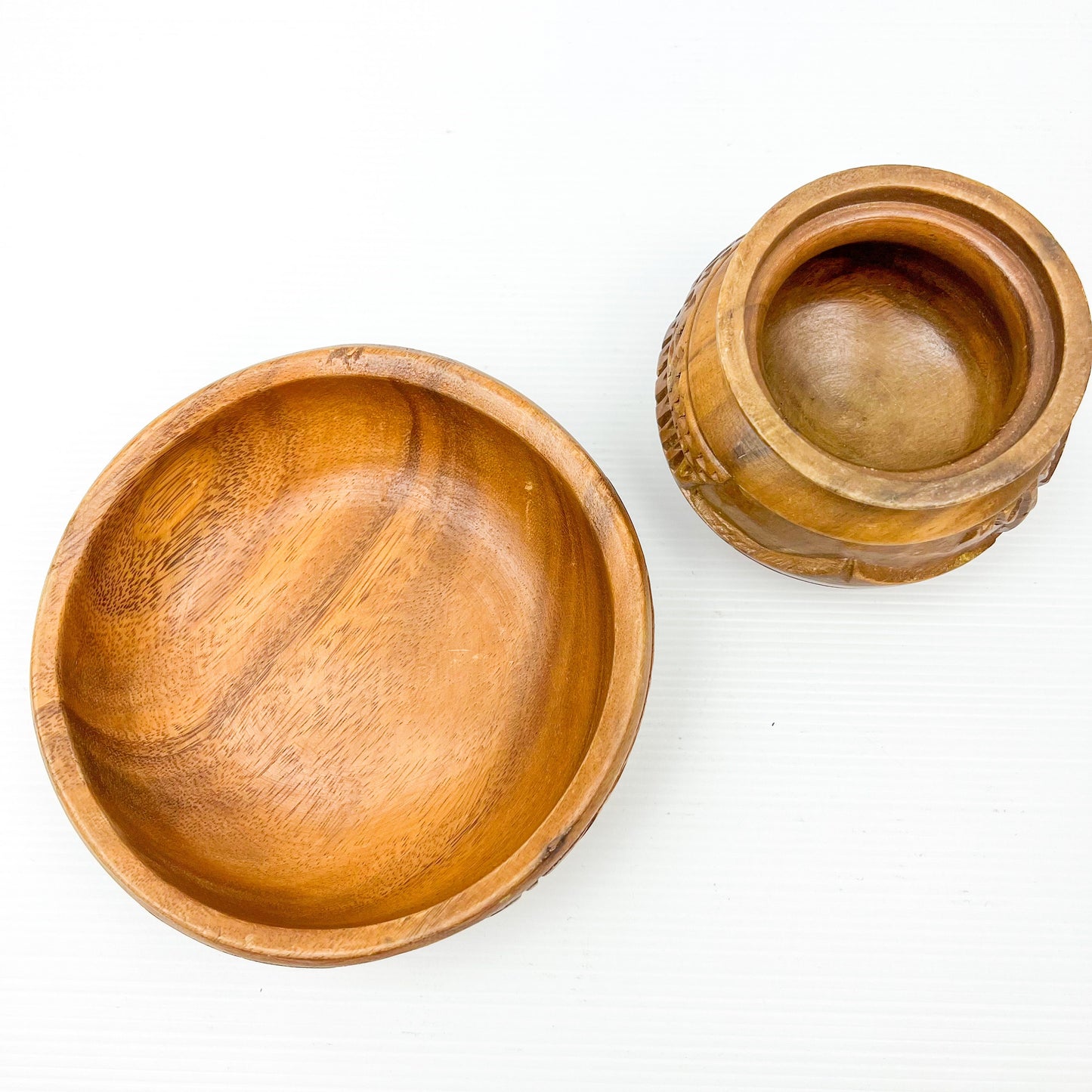 Wooden carved bowl set of 2