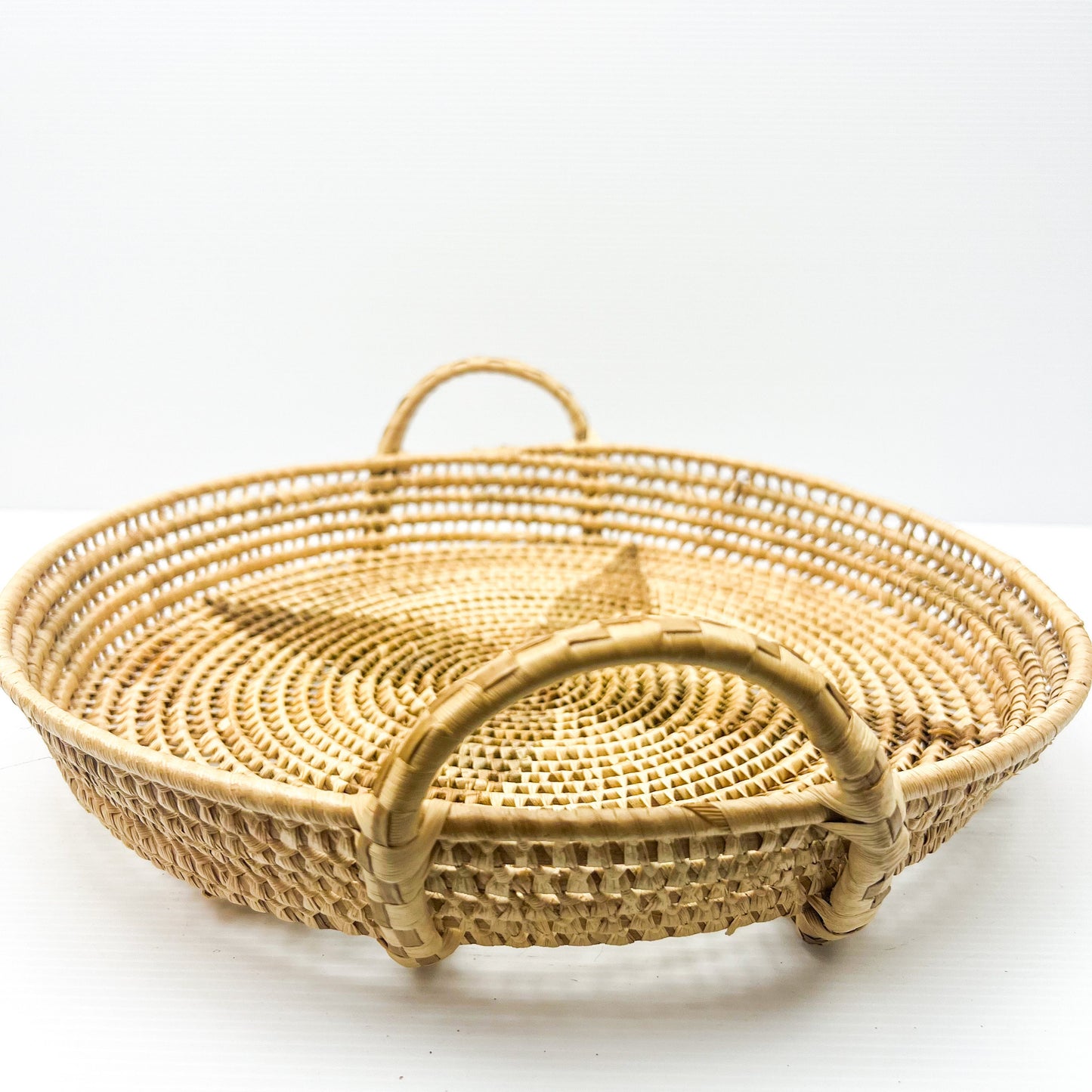 Woven Seagrass round tray with two handles