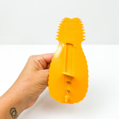 Plastic Pineapple shape cutter / slicer