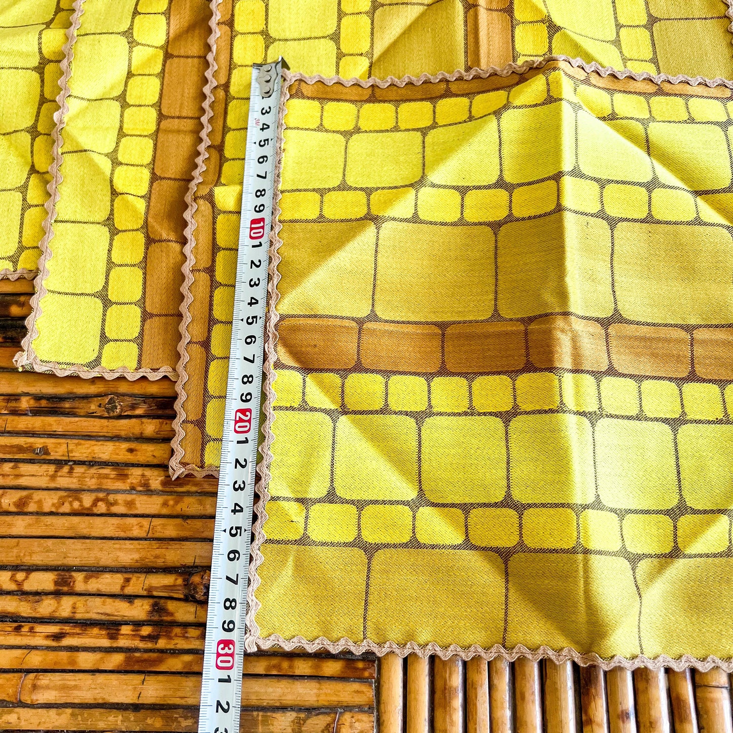 Set of 4 yellow and brown retro fabric napkins