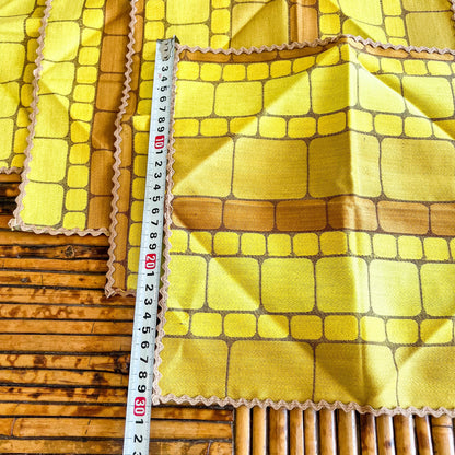 Set of 4 yellow and brown retro fabric napkins