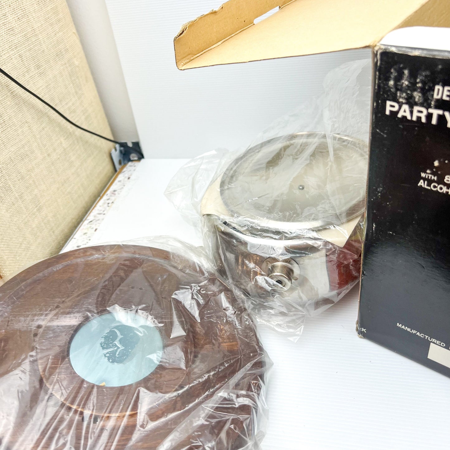 Stainless steel fondue set in original box - New Unused still in plastic inside the box