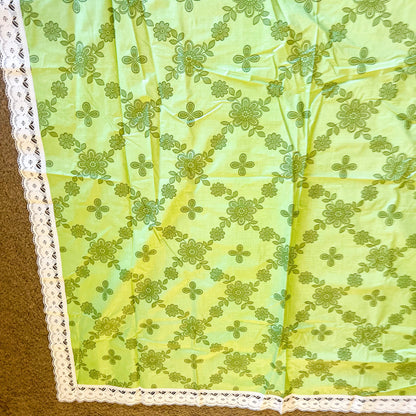 Retro Green And white plastic tablecloth